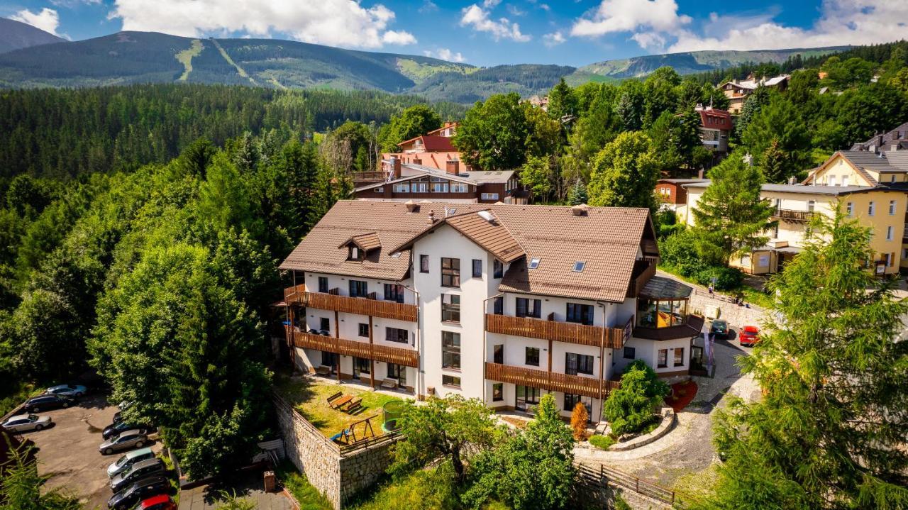 Karpacki & Spa - Blisko Wyciagu, Restauracja, Sala Zabaw, Bar 24H (Adults Only) Karpacz Buitenkant foto