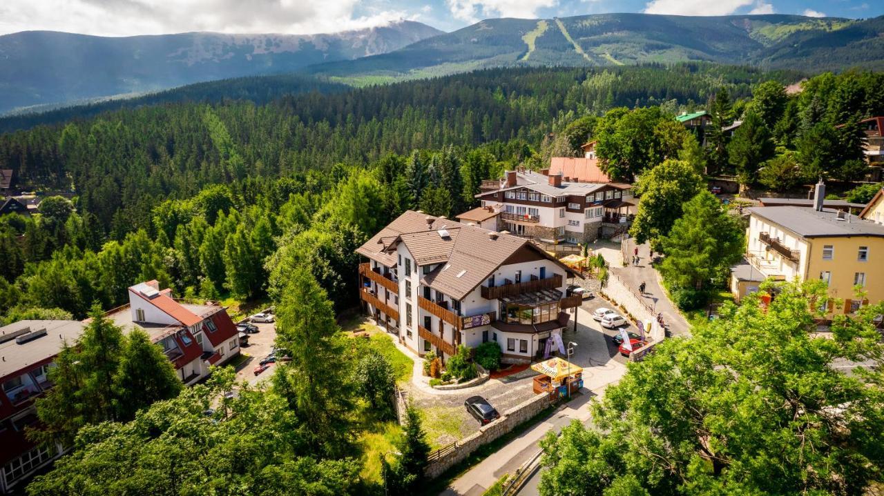 Karpacki & Spa - Blisko Wyciagu, Restauracja, Sala Zabaw, Bar 24H (Adults Only) Karpacz Buitenkant foto